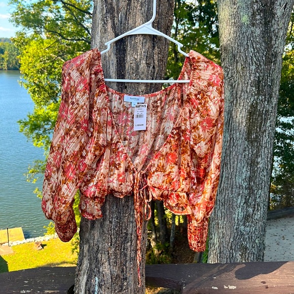 hashtag Tops - Women’s Size M - Dress top - NWT